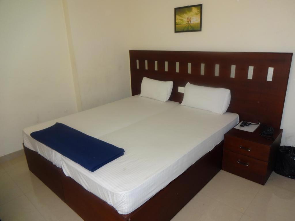 Metro Kochin Business Hotel Dış mekan fotoğraf